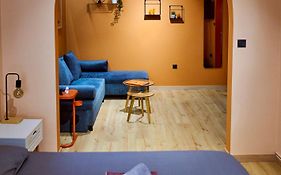 The Arch Suite